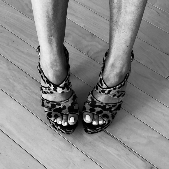 Meet your Posher, Carli - Picture 1 of 7